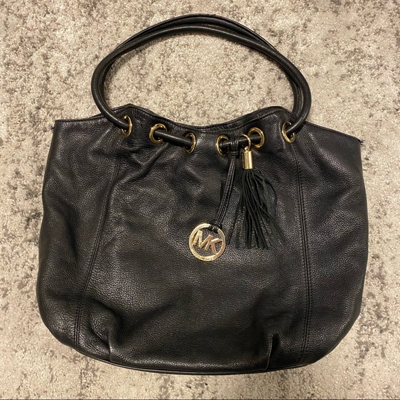 MICHAEL KORS Tassel Drawstring Black Leather Bag - Picture 2 of 9